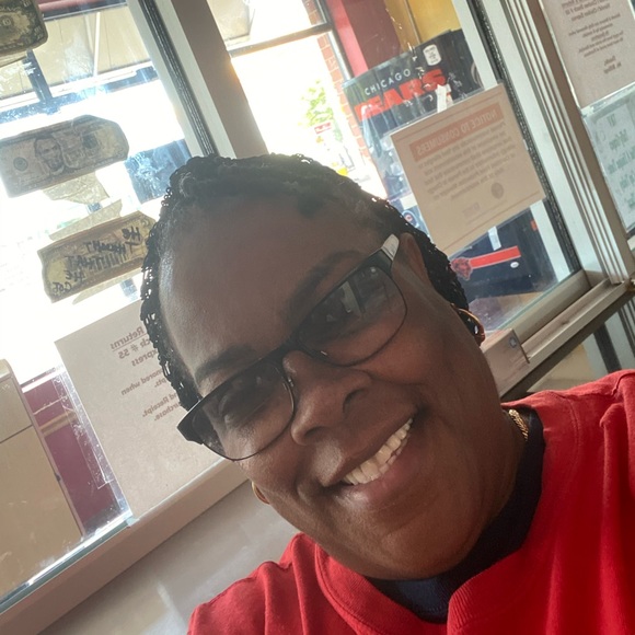 Profile Picture of Janetta Crosby (@annie1934) on Poshmark