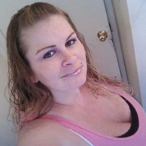 Profile Picture of Amber Matson (@masoncarsonkaeson) on Myspace
