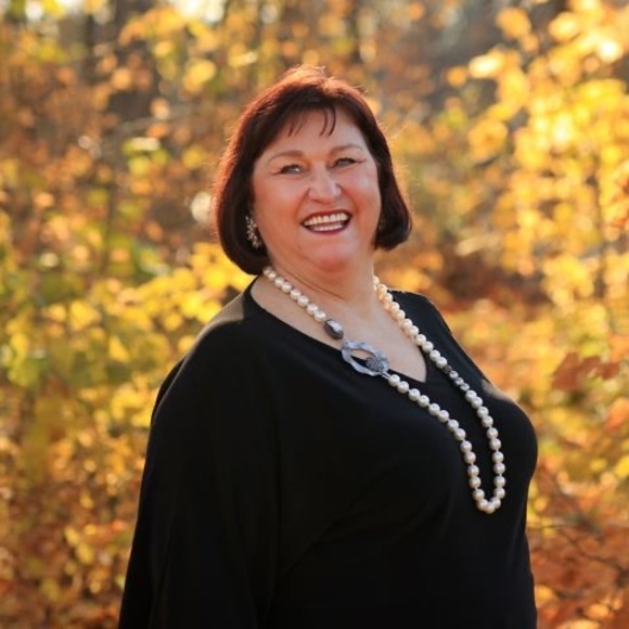 Profile Picture of Lise Rochon (@liserochon) on Poshmark