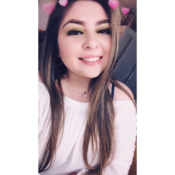 Profile Picture of Bianca Zaragoza (@mpdbianca) on Poshmark