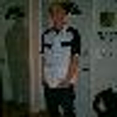 Profile Picture of Tyler Fahey (@standingcorrect) on Twitter