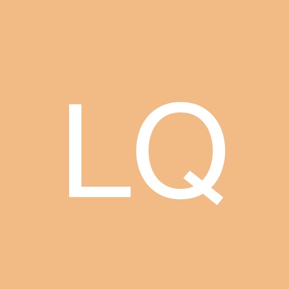 Profile Picture of Laura Quinn (@lauraquinn2023) on Poshmark