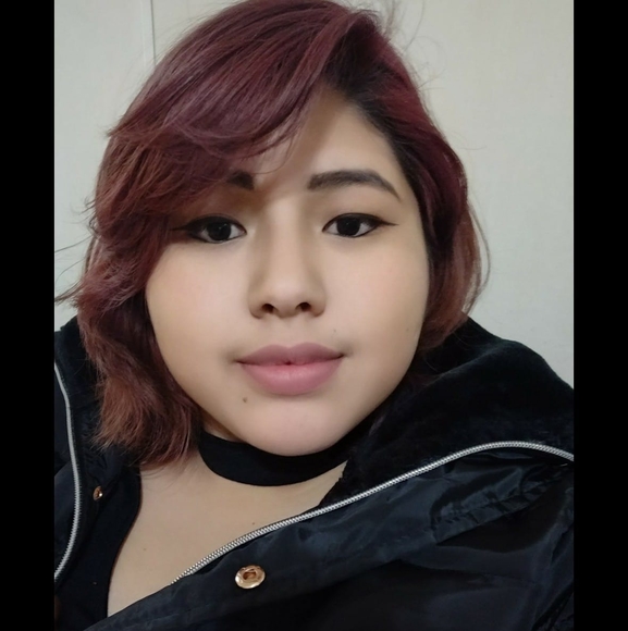 Profile Picture of Jamileth Lopez (@luvjenni01) on Poshmark