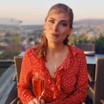 Profile Picture of Phoebe Bernet (@phoebebernet) on Instagram