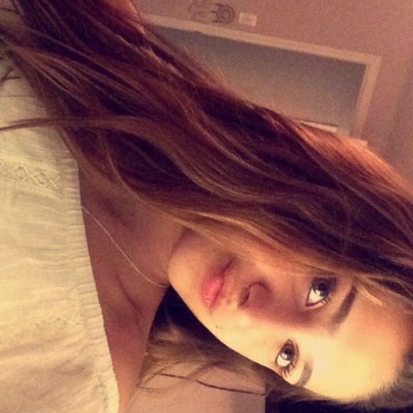 Profile Picture of Gianna Tirone (@gatiron05) on Poshmark