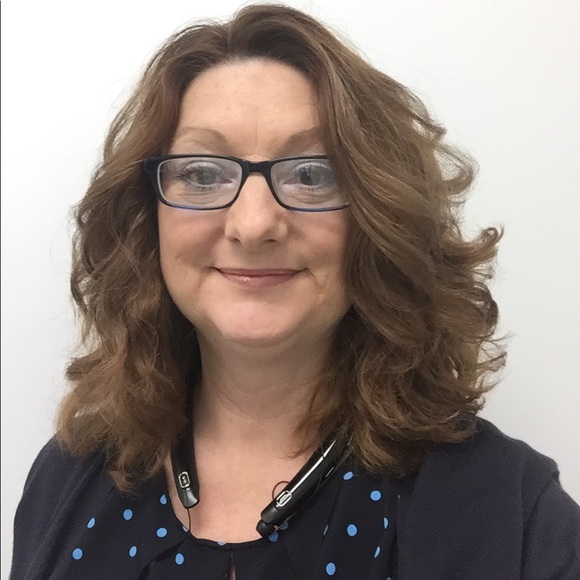 Pam Short - Poshmark Profile Picture of Pam Short (@pammysue515) on Poshmark