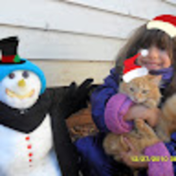 Profile Picture of Lili Mirzai (@lili_mirzai) on Poshmark