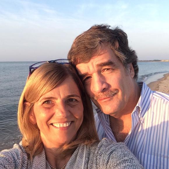 Profile Picture of Poti Cossio (@poticossio) on Poshmark