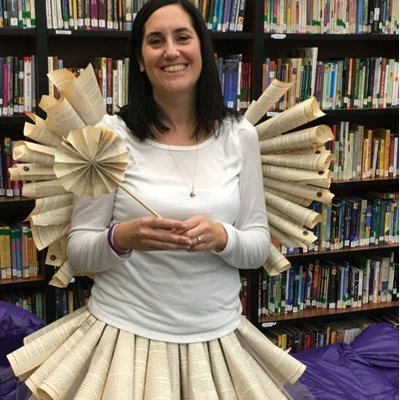 Profile Picture of Caitlin Davis (@MrsDavisReads) on Twitter