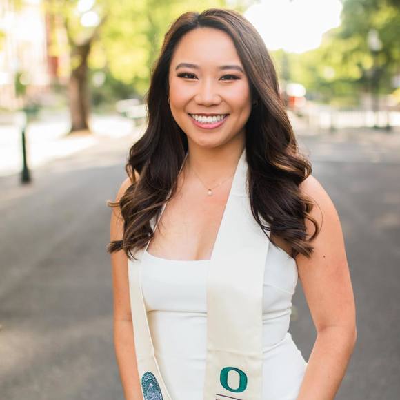 Profile Picture of Pearl Chignell (@pearlchignell) on Poshmark