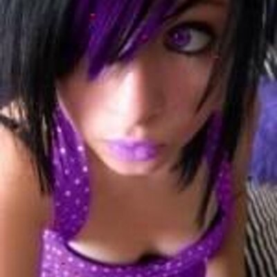 Profile Picture of Robin Roach (@pebipupe) on Twitter
