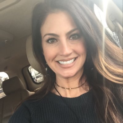 Profile Picture of Nicole Mckenzie (@nicoleymckenzie) on Twitter