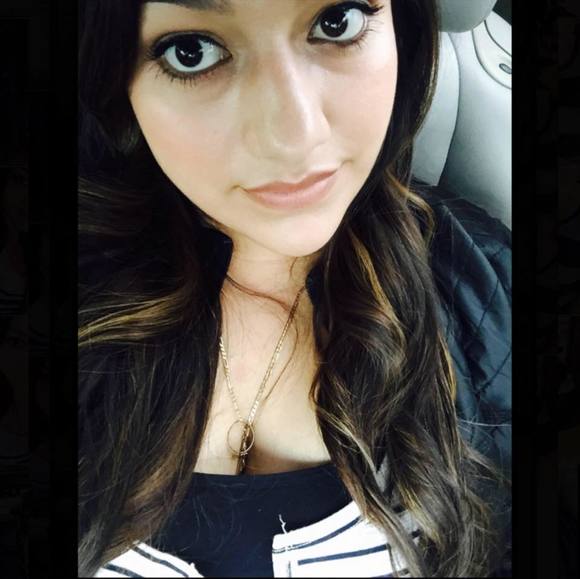 Profile Picture of Sonia Ibarra (@sonia709) on Poshmark