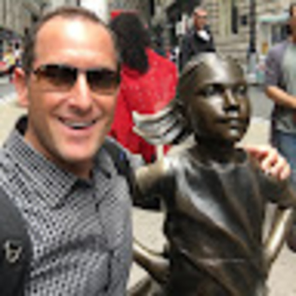 Profile Picture of Sean Besser (@seanbesser) on Poshmark