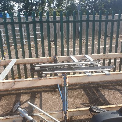 Profile Picture of Lee Waring (@waringthetwit) on Twitter