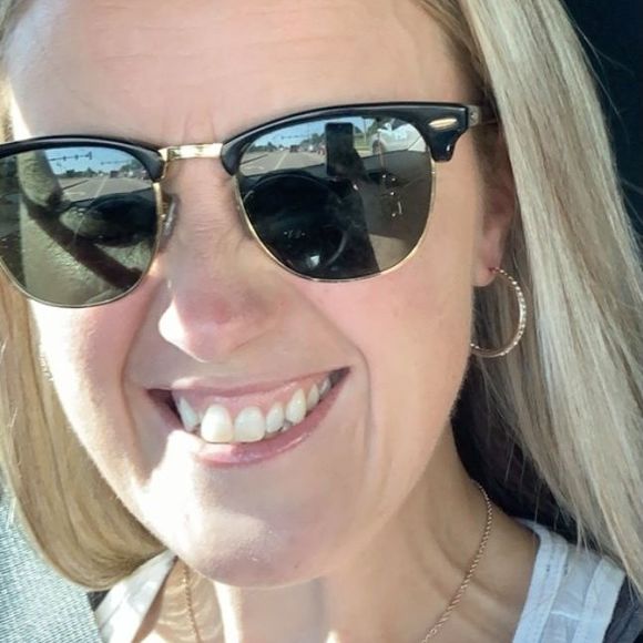 Profile Picture of Katrina Lindquist (@trinalindquist) on Poshmark