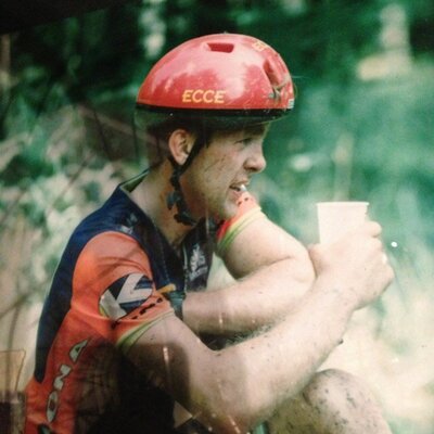 Profile Picture of Chris Horsfield (@hoschops) on Twitter