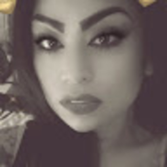 Profile Picture of Lizzy Lovely (@stokely1953) on Poshmark