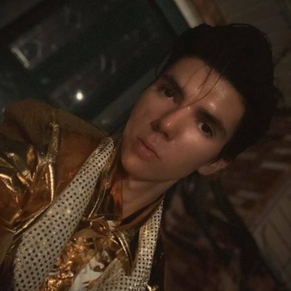 Jesse Martell - Poshmark Profile Picture of Jesse Martell (@jessemartell420) on Poshmark