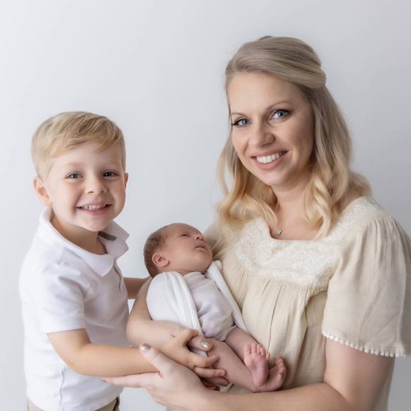 Chelsea Eikenberg - Poshmark Profile Picture of Chelsea Eikenberg (@cheleikenberg) on Poshmark