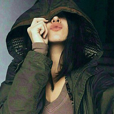 Profile Picture of . (@angelarab) on Twitter