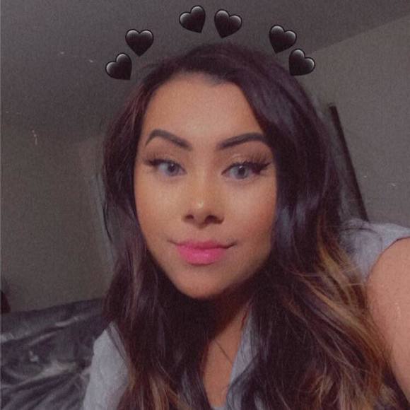Profile Picture of Joycie Garchitorena (@joycie_g) on Poshmark