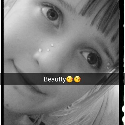 Profile Picture of Emina Krzalic (@emina_krzalic) on Twitter