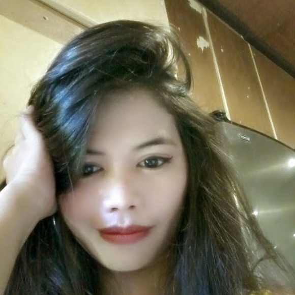 Profile Picture of Jennylyn Soncados (@jsoncados) on Poshmark