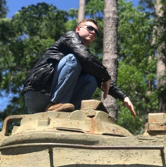 Justin Odom - Poshmark Profile Picture of Justin Odom (@justinodom310) on Poshmark