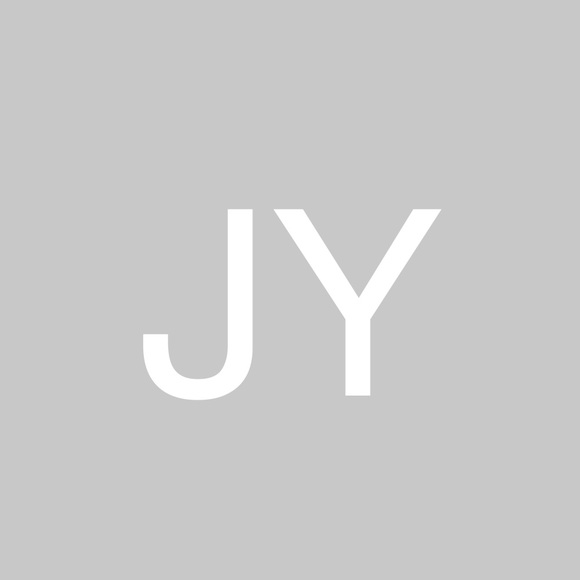 Profile Picture of Joshua York (@joshuayork367) on Poshmark