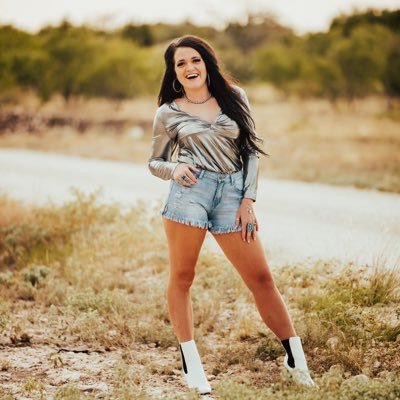 Profile Picture of ↞Nat↠ (@GinglesNatalie) on Twitter