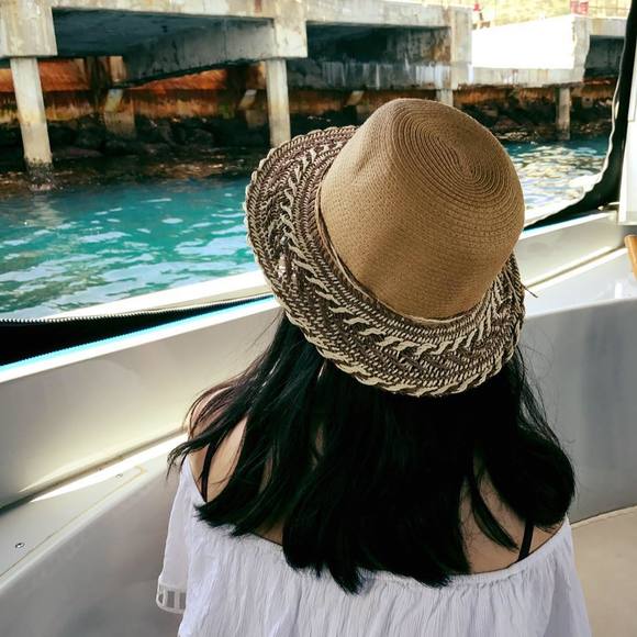 Profile Picture of Yichen Yao (@diamondbarroad) on Poshmark