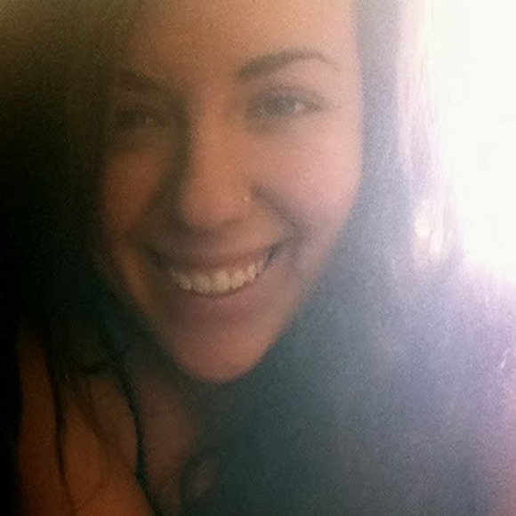 Profile Picture of Laila Hanig (@lailahanig) on Poshmark