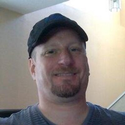 Profile Picture of Laurence MacKenzie (@lmackenzie75) on Twitter