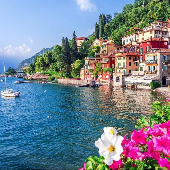 Profile Picture of Leah Crosby (@crosbyleah27) on Poshmark