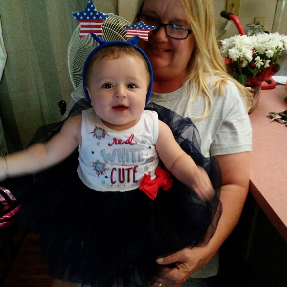 Profile Picture of Crystal Aderman (@crystalcruz82) on Poshmark