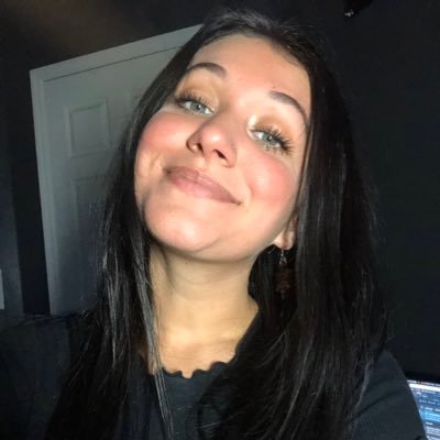 Profile Picture of Cassidy Hayes (@cassidyhayess) on Twitter