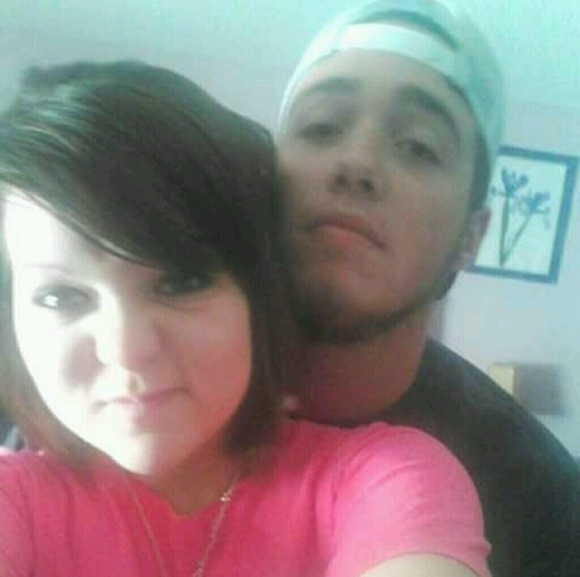 Amanda Tuten - Poshmark Profile Picture of Amanda Tuten (@amandatuten1995) on Poshmark