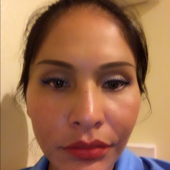 Profile Picture of Danet Maquera (@danet_litza) on Poshmark