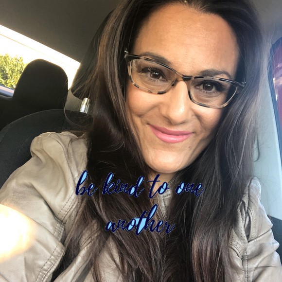 Profile Picture of Jennifer Moore zandell (@jazz1973) on Poshmark