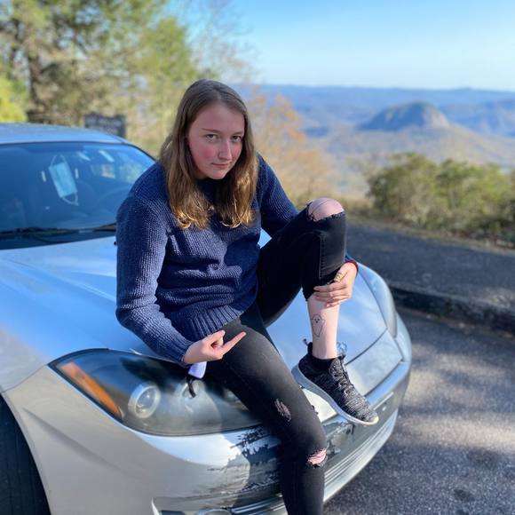 Profile Picture of Piper Merrill (@piper_merrill) on Poshmark