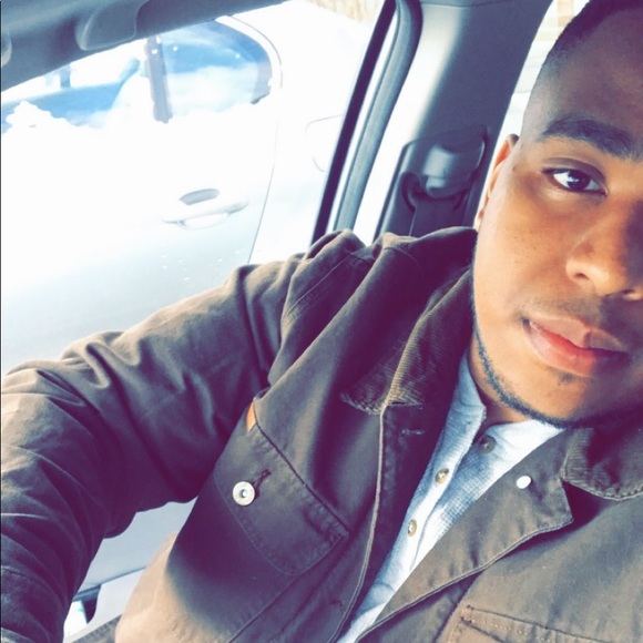 Profile Picture of Al Rashad (@rashad0786) on Poshmark