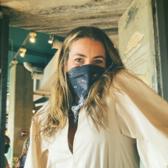 Profile Picture of Ilianna Santangelo (@isantangelo) on Poshmark