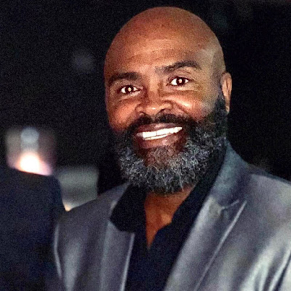 Profile Picture of Kevin Barber (@kbarber02) on Poshmark