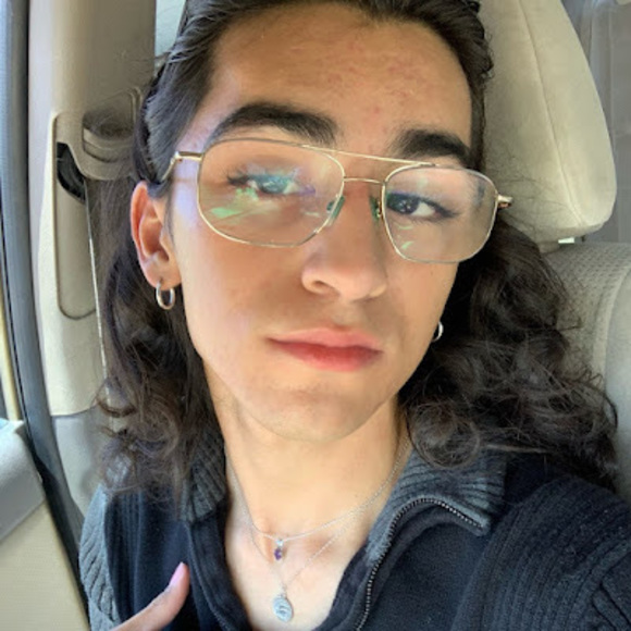 Cesar Peralta - Poshmark Profile Picture of Cesar Peralta (@13peraltacesar) on Poshmark