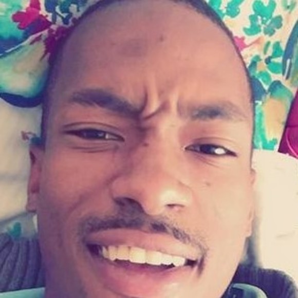 Profile Picture of Christopher Richardson (@christopherr802) on Poshmark