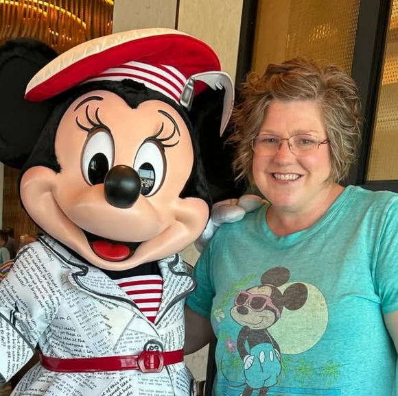 Profile Picture of Joyce Blickhahn (@jblickhahn) on Poshmark