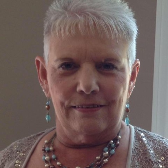 Profile Picture of Roseann Rector (@roseannrector) on Poshmark