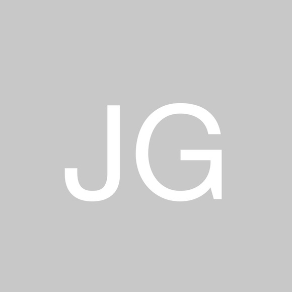 Profile Picture of Jaclyn Gresko (@stylewithjacy) on Poshmark