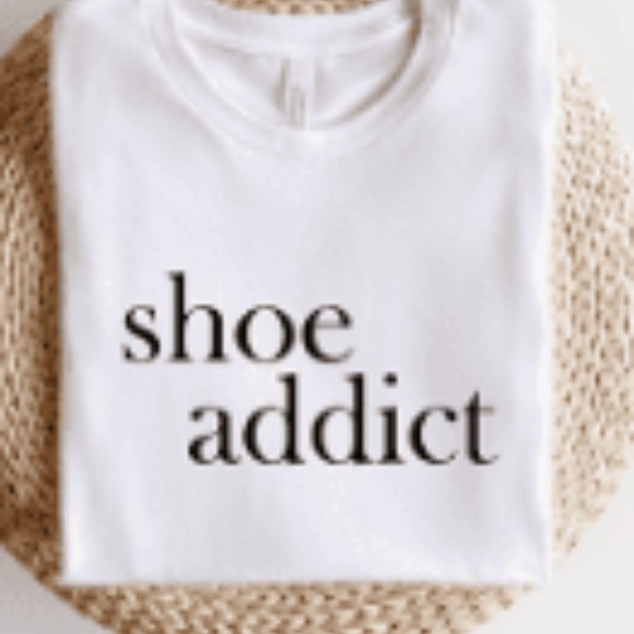 Profile Picture of Jenna Lowe (@shoeaddictednyc) on Poshmark
